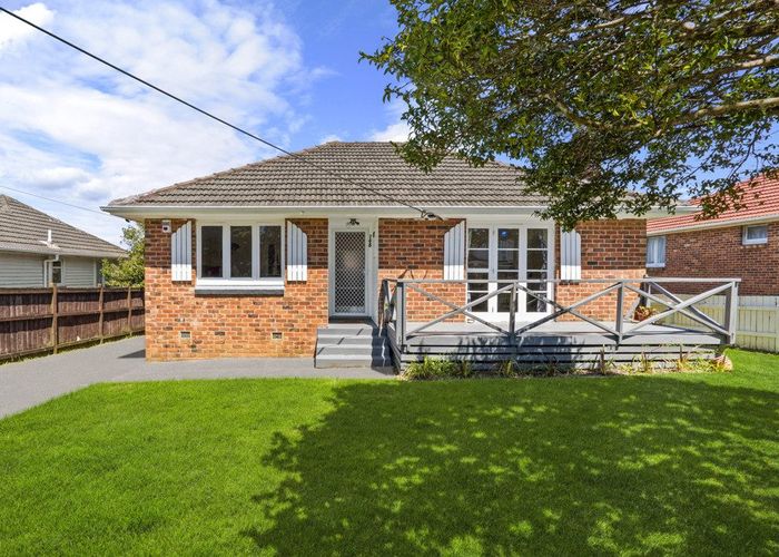 at 146 Seabrook Avenue, New Lynn, Waitakere City, Auckland