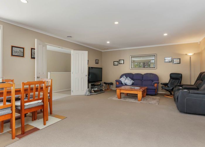  at 18 Burwood Terrace, Gulf Harbour, Whangaparaoa