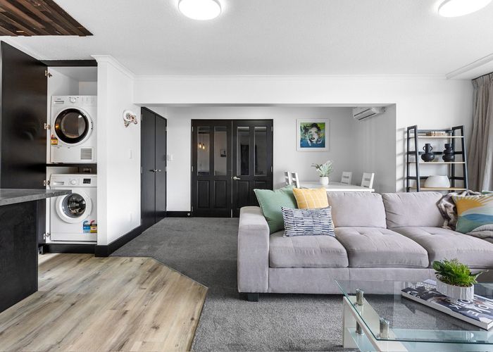  at 1/90 Springfield Rd, Merivale, Christchurch City, Canterbury