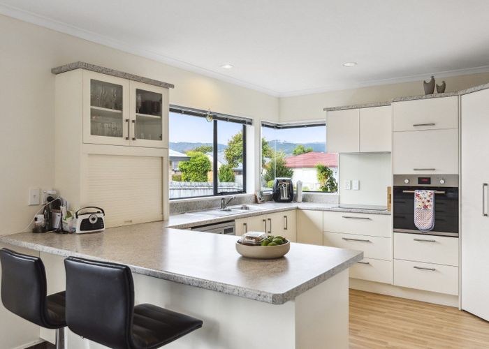  at 18 Sunburst Court, Paraparaumu Beach, Kapiti Coast, Wellington