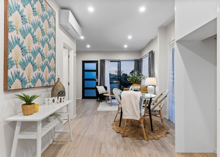  at 2/80 Ruawai Road, Mount Wellington, Auckland