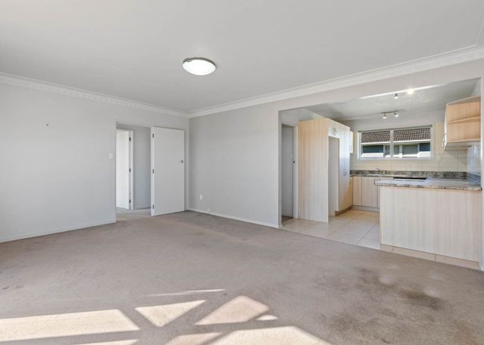  at 2/9 Dodson Avenue, Milford, North Shore City, Auckland