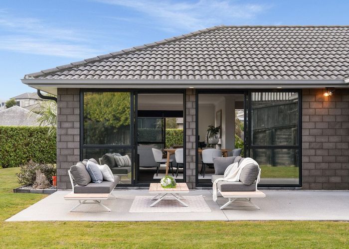  at 39 Ballintoy Park Drive, Welcome Bay, Tauranga, Bay Of Plenty