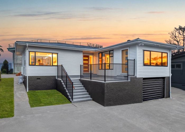  at 519A East Coast Road, Murrays Bay, North Shore City, Auckland