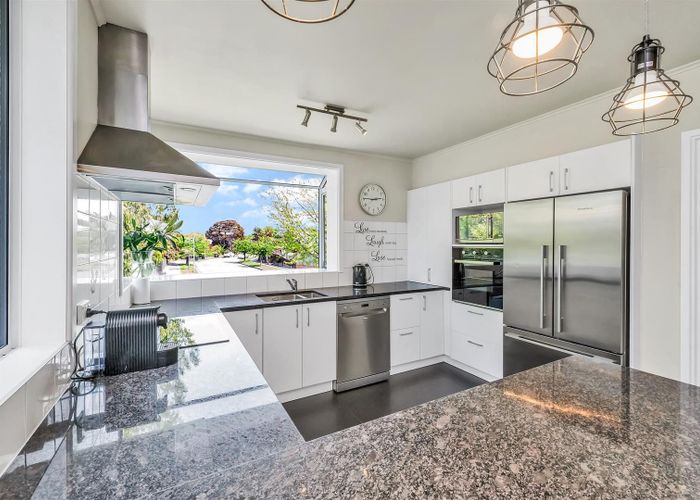  at 140 Kendal Avenue, Burnside, Christchurch City, Canterbury