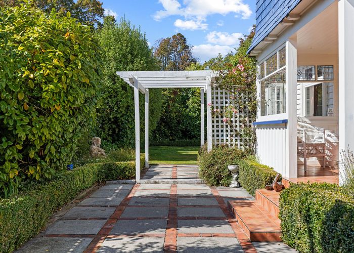  at 94 Clyde Road, Fendalton, Christchurch City, Canterbury