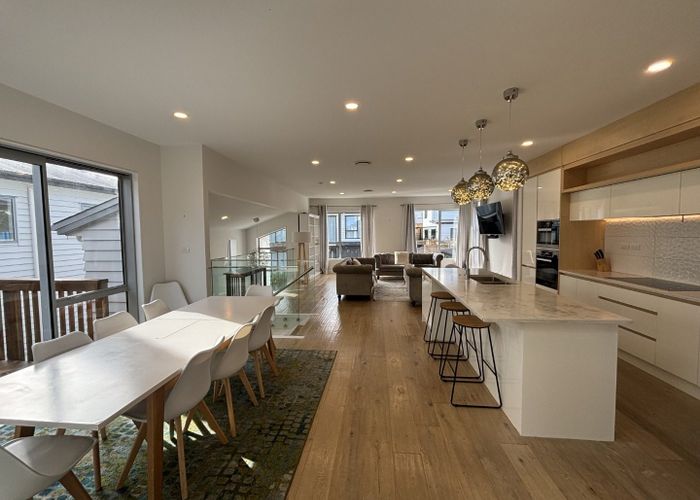  at 3/65 Francis, Hauraki, North Shore City, Auckland