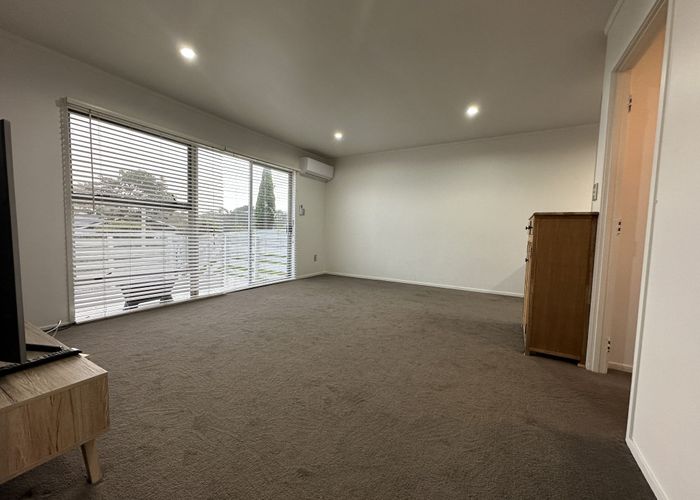  at 3/34 Sunnynook Road, Sunnynook, North Shore City, Auckland
