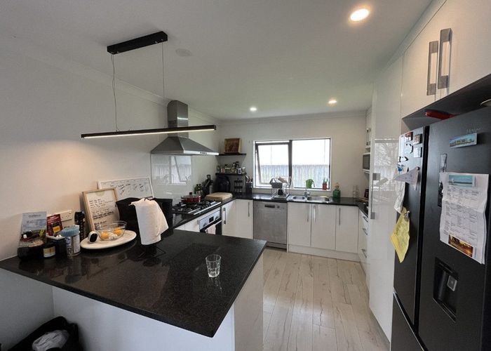  at 18A Te Atatu Road, Te Atatu South, Waitakere City, Auckland