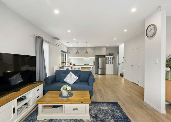  at 14B Notre Dame Way, Albany, Auckland