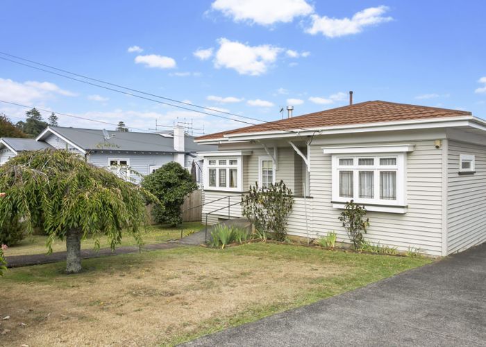  at 19 Peet Avenue, Royal Oak, Auckland