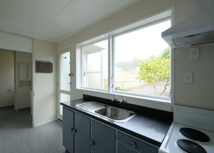  at 4/10 Lowery Ave, Mount Roskill, Auckland City, Auckland