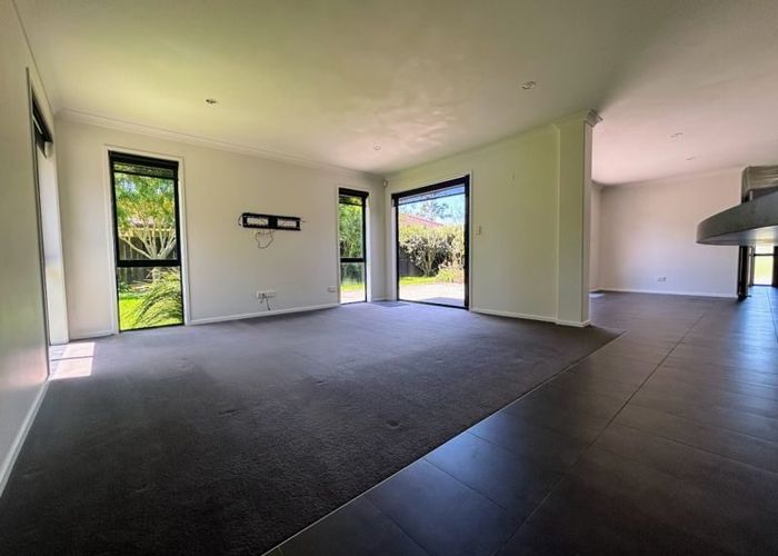  at 7 Vivien Pl, Patumahoe, Franklin, Auckland