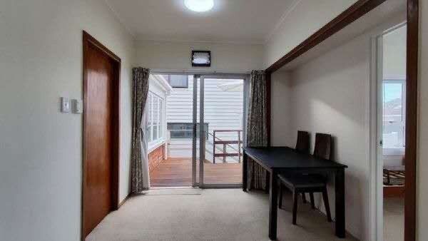  at 52  Old lake Road, Devonport, North Shore City, Auckland