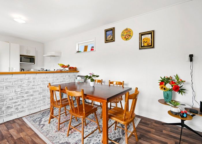  at 12 Ohaupo Road, Hamilton Lake, Hamilton, Waikato