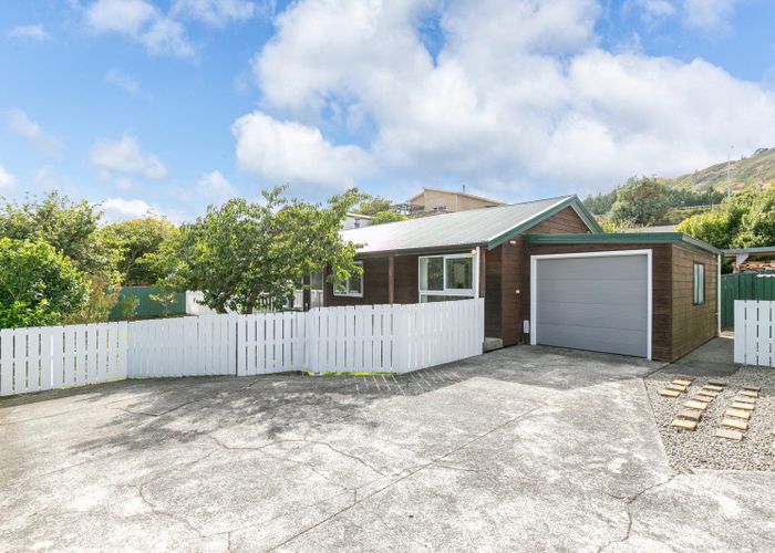 at 21A Mexted Terrace, Tawa, Wellington