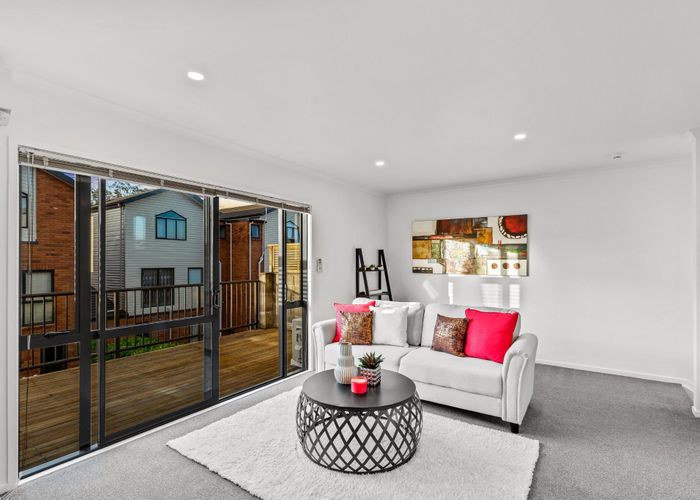  at 10/172 McLeod Road, Te Atatu South, Waitakere City, Auckland