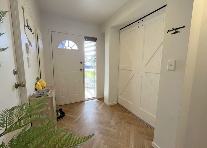  at 22 Davington Way, Burswood, Auckland