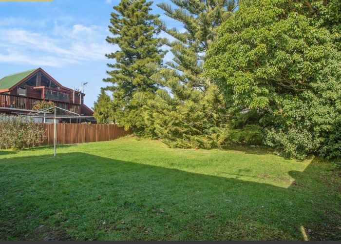  at 6 Netherton Street, New Windsor, Auckland
