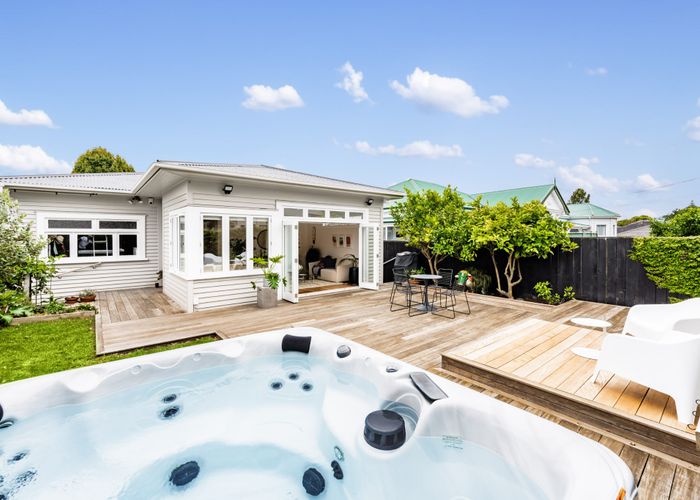  at 51 Trafalgar Street, Onehunga, Auckland