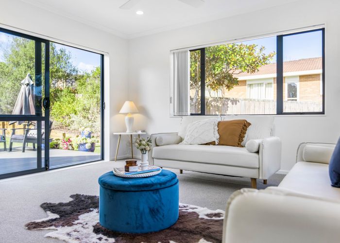  at 21 Gendo Avenue, Henderson, Auckland