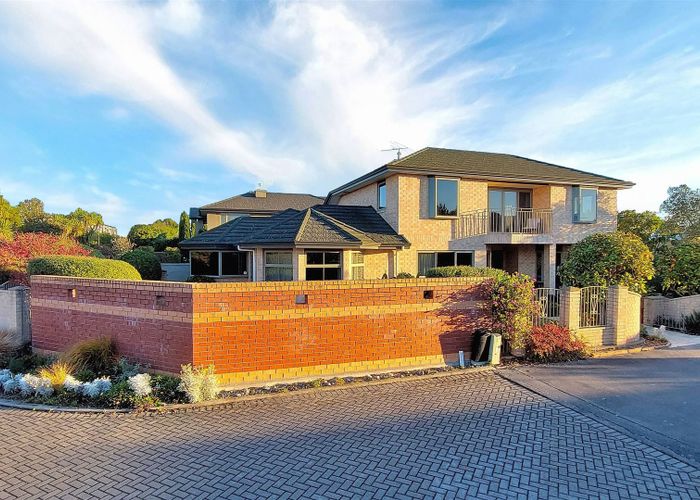  at 27 Stableford Green, Burnside, Christchurch