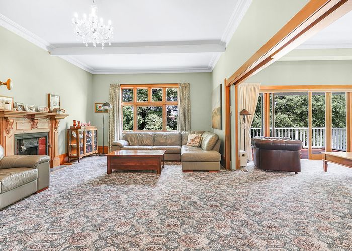  at 301 River Road, Claudelands, Hamilton