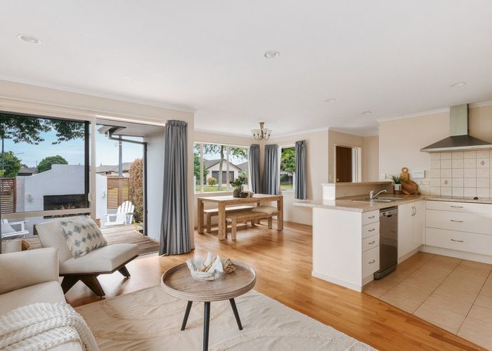  at 4 Montrose Place, Pyes Pa, Tauranga