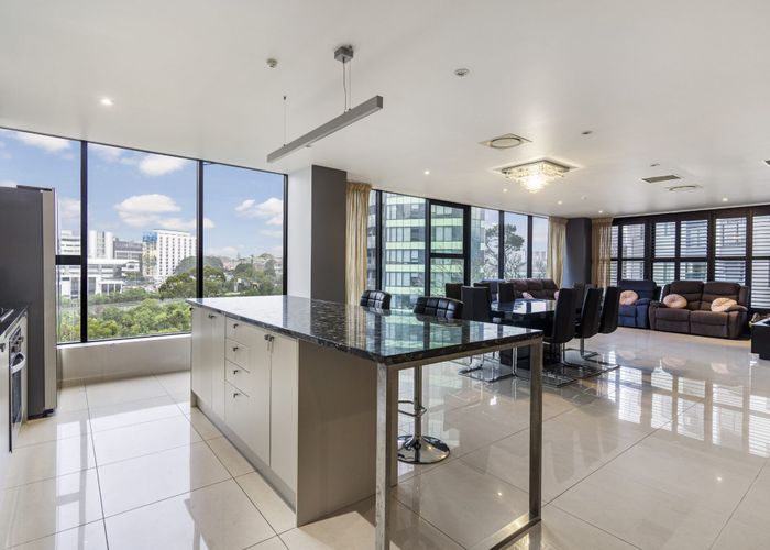  at 2C/2 St Martins Lane, Grafton, Auckland