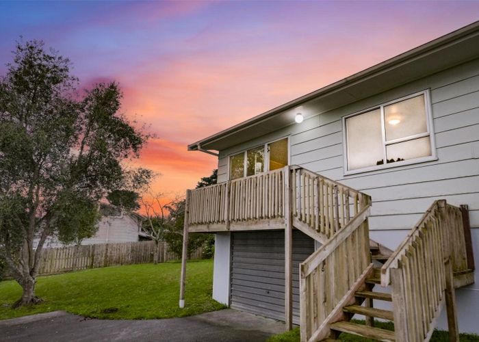  at 5 Flaunty Place, West Harbour, Waitakere City, Auckland