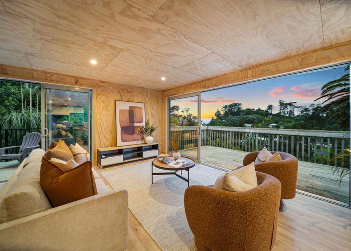  at 78 Warner Park Avenue, Laingholm, Waitakere City, Auckland