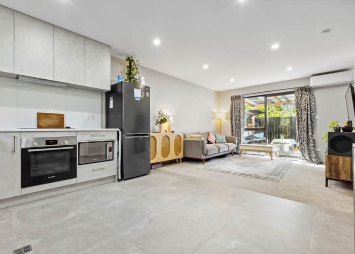  at 7/30 West Coast Road, Glen Eden, Waitakere City, Auckland