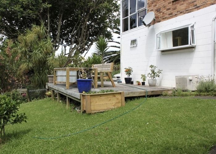  at 4/24 Selwyn Road, Howick, Manukau City, Auckland
