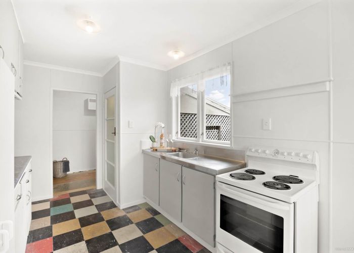  at 7 Edward Avenue, Otara, Auckland