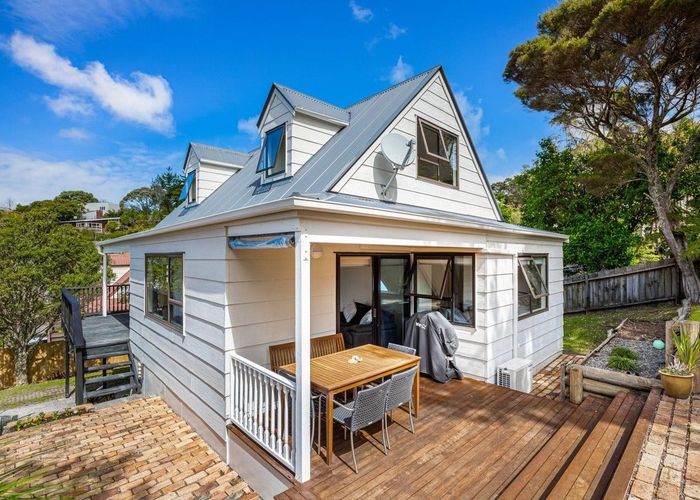  at 32B Palliser Lane, Browns Bay, North Shore City, Auckland