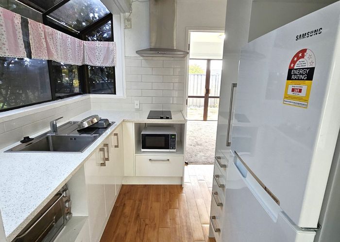  at 6/327 Hobsonville Street, Hobsonville, Waitakere City, Auckland