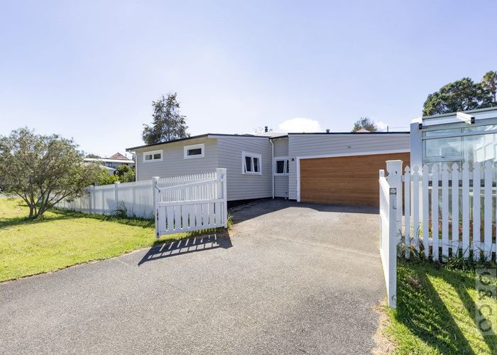  at 3 Downer Street, Helensville