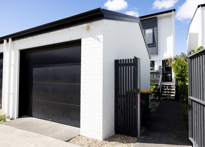  at 10 Alexander Willis Crescent, Hobsonville, Waitakere City, Auckland