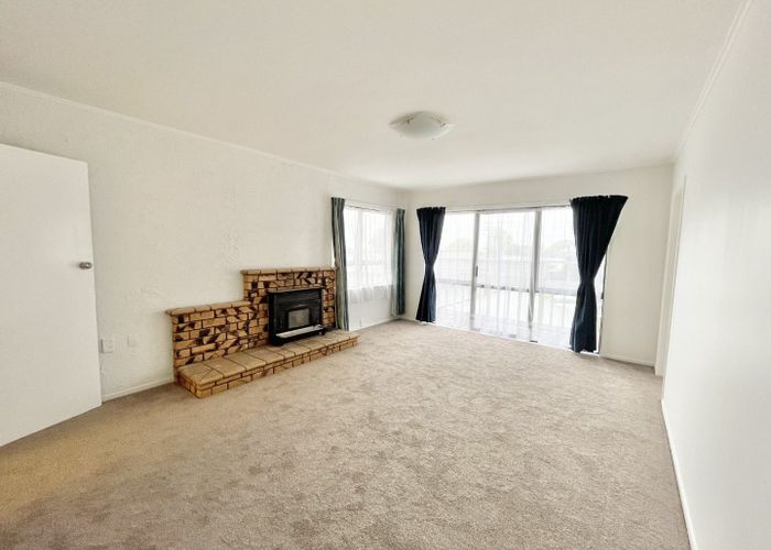  at 79 Sturges Road, Henderson, Waitakere City, Auckland