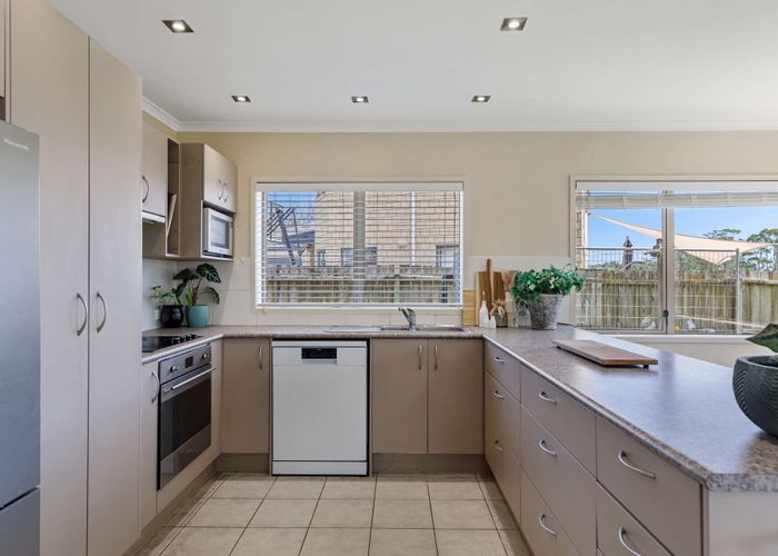  at 34 Aitkenhead Court, Parakai, Helensville
