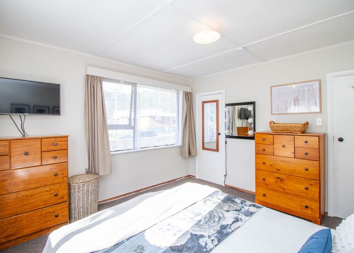  at 7 Fleet Street, Naenae, Lower Hutt