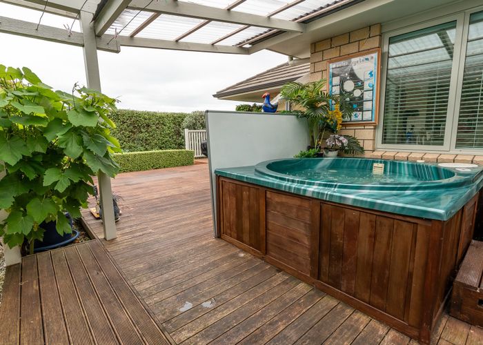  at 52 Somerton Drive, Huntington, Hamilton, Waikato