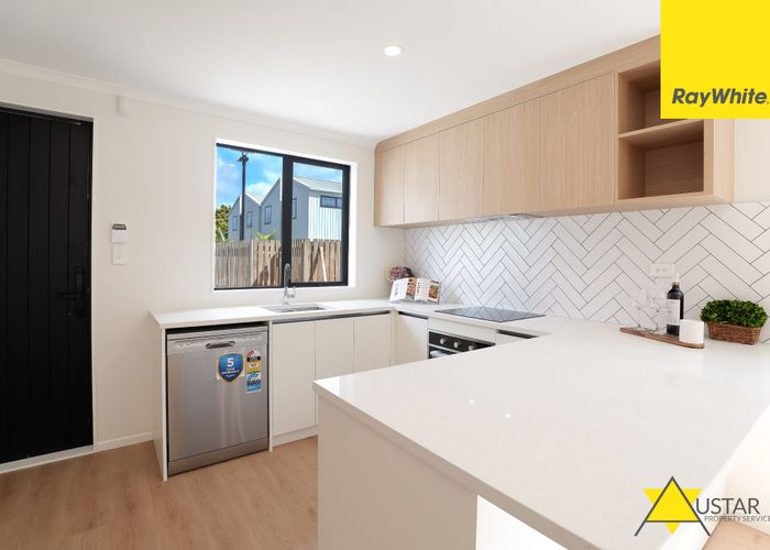  at 6/29 Normandy Place, Henderson, Auckland