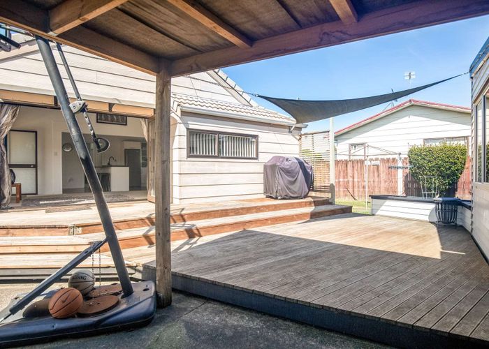  at 10 Kentucky Crescent, Nawton, Hamilton