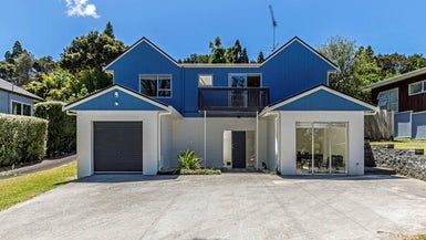  at 27 Mappin Place, Chatswood, Auckland