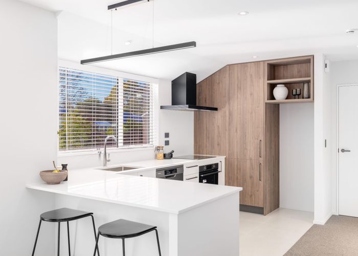  at 8A Wychwood Crescent, Bishopdale, Christchurch City, Canterbury