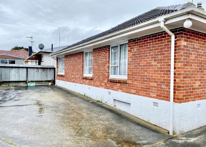  at 16 sunnyside crescent, Papatoetoe, Manukau City, Auckland