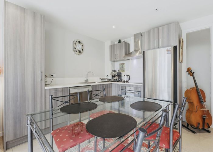  at 207/3 Rose Garden Lane, Albany, North Shore City, Auckland