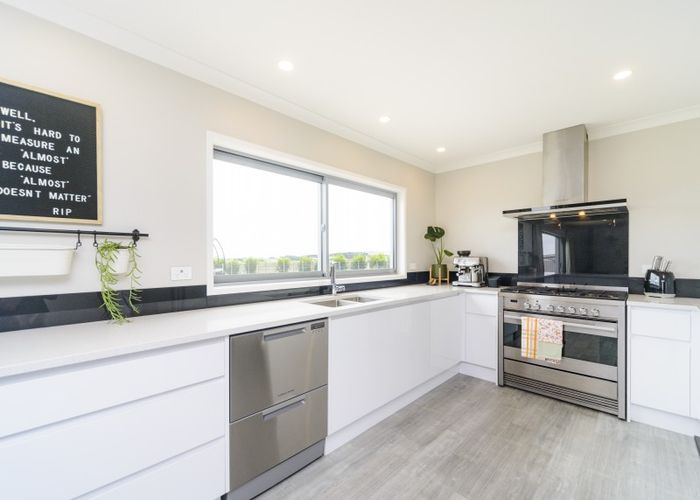  at 15 Highland View Drive, Tokomaru