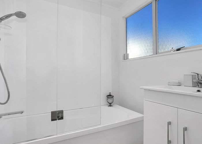  at 24B Avondale Road, Avondale, Auckland